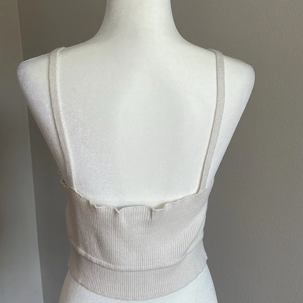 White Ribbed Knit Cropped Shirt Size XL